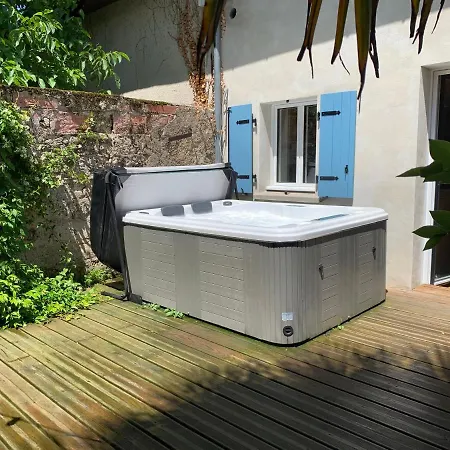 La Petite Maison De Justin - Jacuzzi Privatif * Bagnères-de-Bigorre